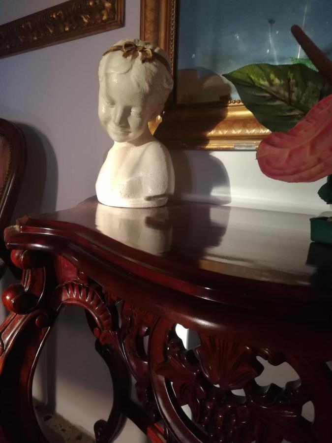 오리스타노 Domus Aurea B&B 외부 사진